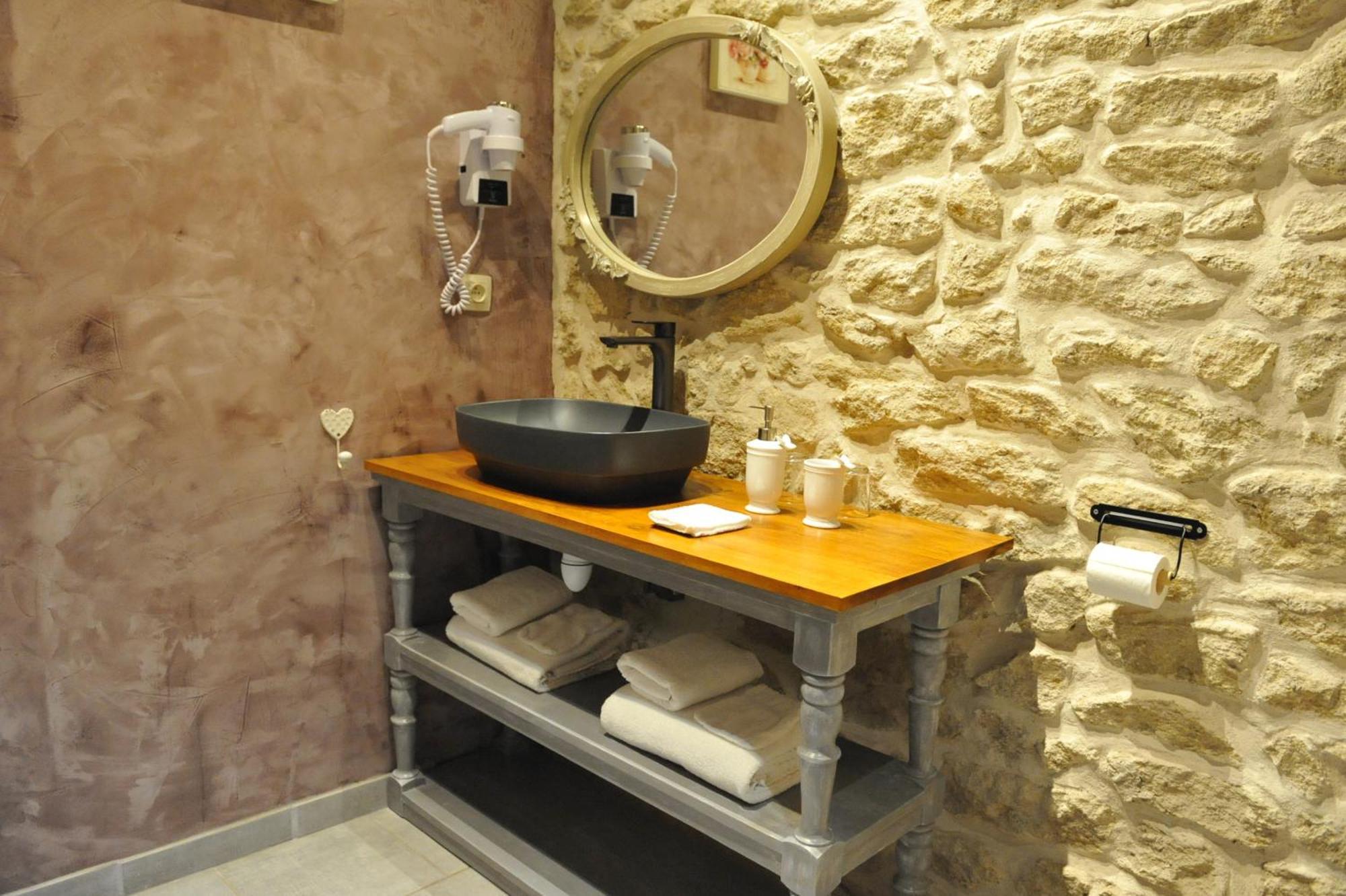 Le Mas Terre Des Anges Sarrians Room photo