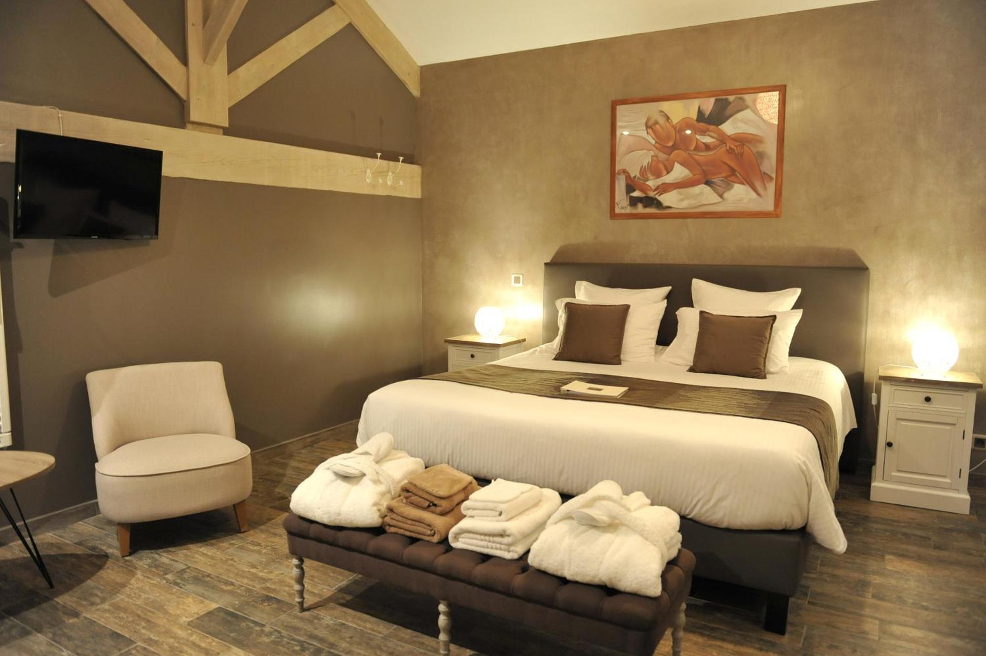 Le Mas Terre Des Anges Sarrians Room photo